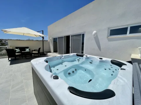 2 bed Penthouse For Rent in Swieqi, Swieqi - thumb 1