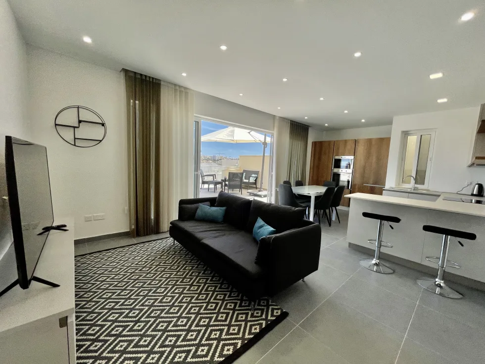 2 bed Penthouse For Rent in Swieqi, Swieqi - thumb 6