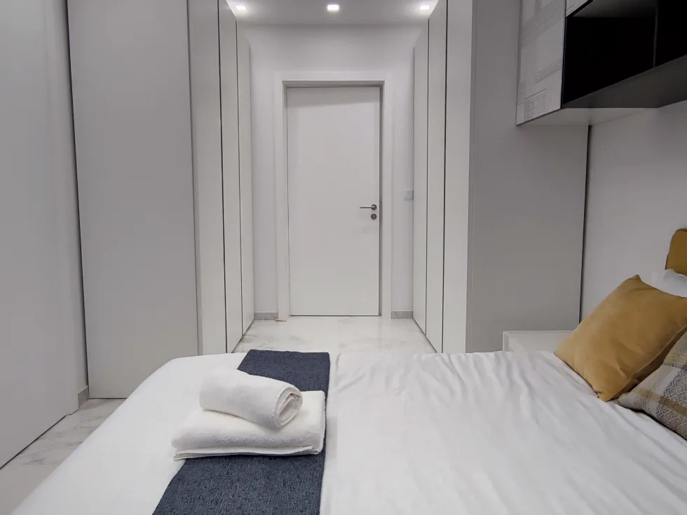 4 bed Penthouse For Rent in Sliema, Sliema - thumb 13