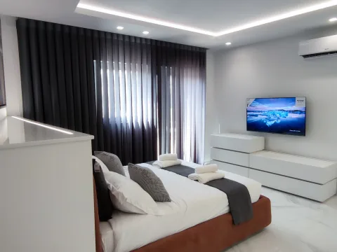 4 bed Penthouse For Rent in Sliema, Sliema - thumb 17