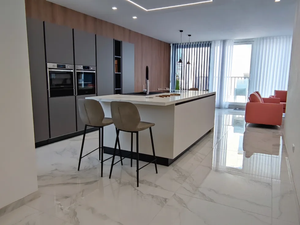 4 bed Penthouse For Rent in Sliema, Sliema - thumb 3