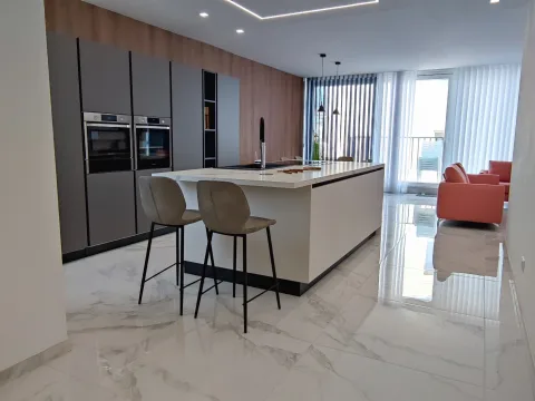 4 bed Penthouse For Rent in Sliema, Sliema - thumb 3