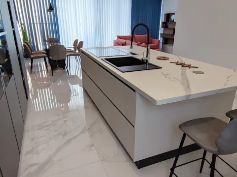 4 bed Penthouse For Rent in Sliema, Sliema - thumb 8