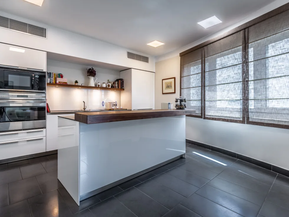 3 bed Apartment For Rent in Ta' Xbiex, Ta' Xbiex - thumb 11