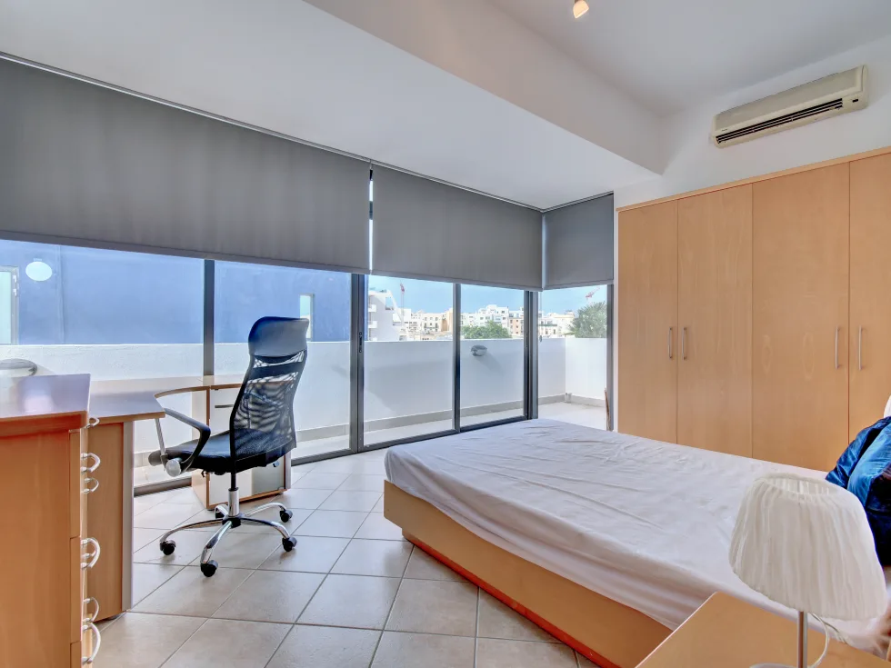 3 bed Penthouse For Rent in Sliema, Sliema - thumb 17