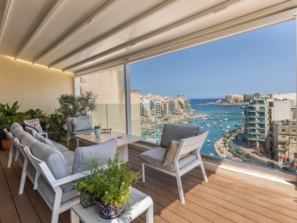5 bed Penthouse For Rent in St Julian's, St Julian's - thumb 1