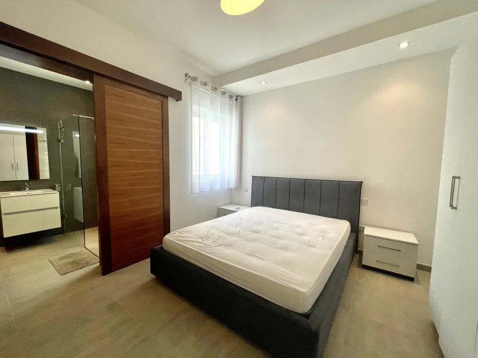 2 bed Apartment For Rent in Sliema, Sliema - thumb 17