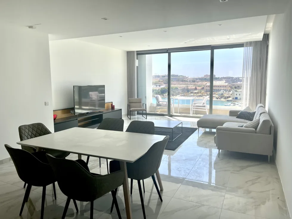 2 bed Apartment For Rent in Sliema, Sliema - thumb 7