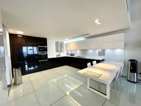 3 bed Apartment For Rent in St Julian's, St Julian's - thumb 6