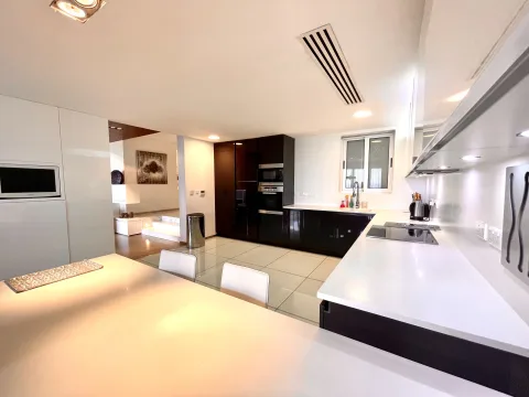 3 bed Apartment For Rent in St Julian's, St Julian's - thumb 7