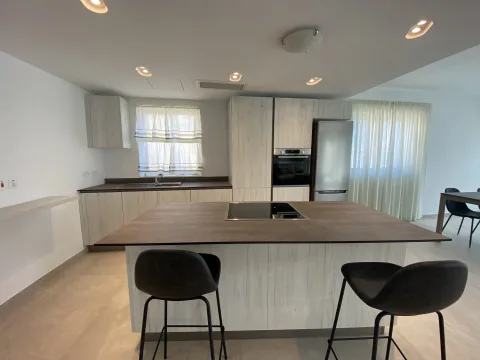 2 bed Apartment For Rent in St Julian's, St Julian's - thumb 5