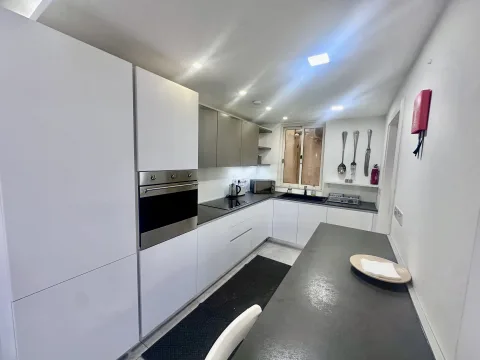 3 bed Apartment For Rent in Sliema, Sliema - thumb 4