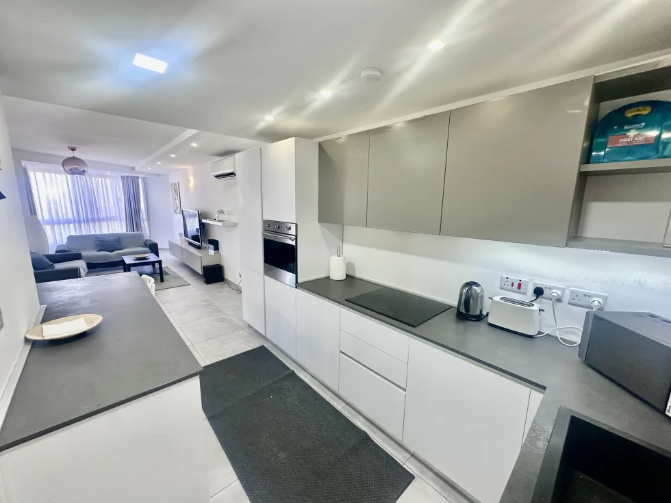 3 bed Apartment For Rent in Sliema, Sliema - thumb 5