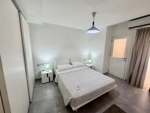 3 bed Apartment For Rent in Sliema, Sliema - thumb 8