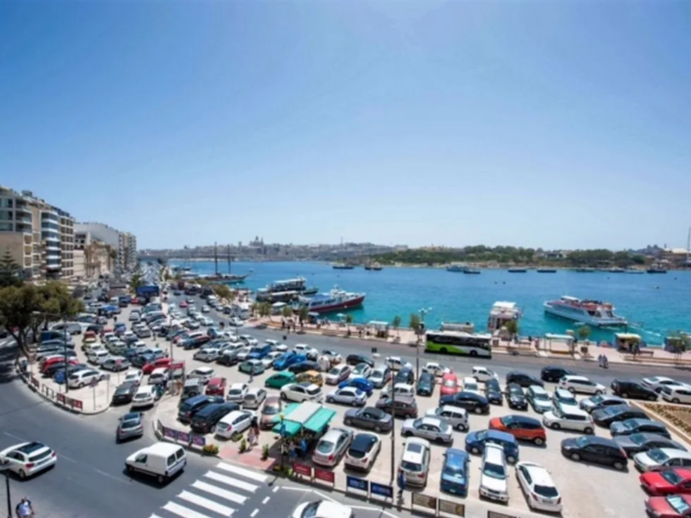 2 bed Apartment For Rent in Sliema, Sliema - thumb 8