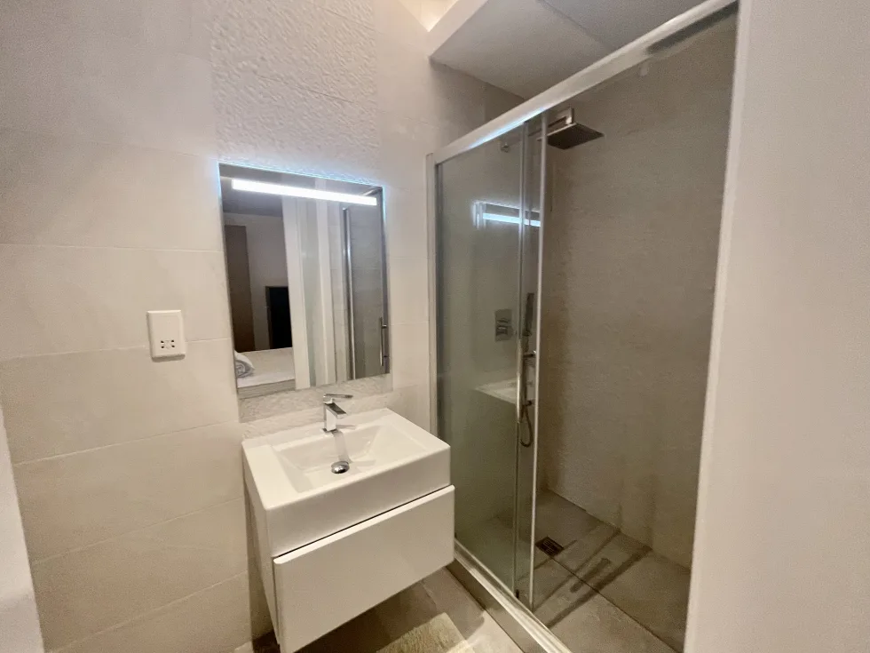 3 bed Apartment For Rent in Sliema, Sliema - thumb 4