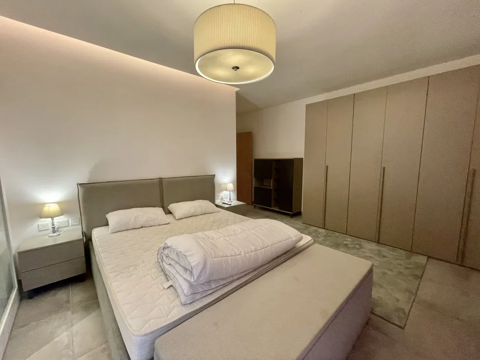 3 bed Apartment For Rent in Sliema, Sliema - thumb 7