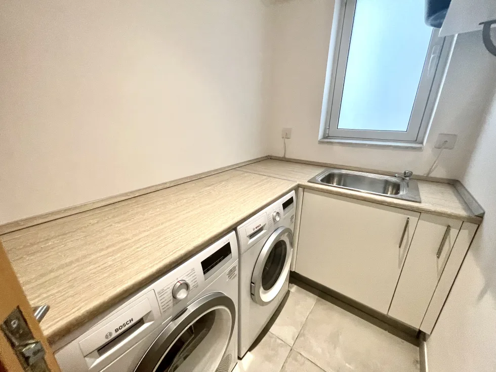 3 bed Apartment For Rent in Sliema, Sliema - thumb 8