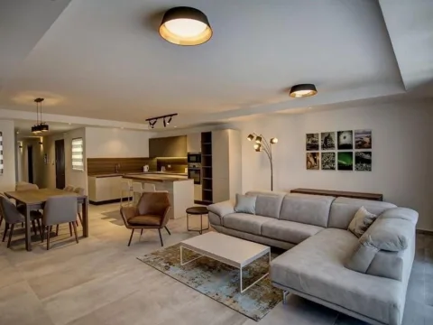 3 bed Apartment For Rent in St Julian's, St Julian's - thumb 1