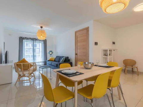 3 bed Apartment For Rent in Gzira, Gzira - thumb 1