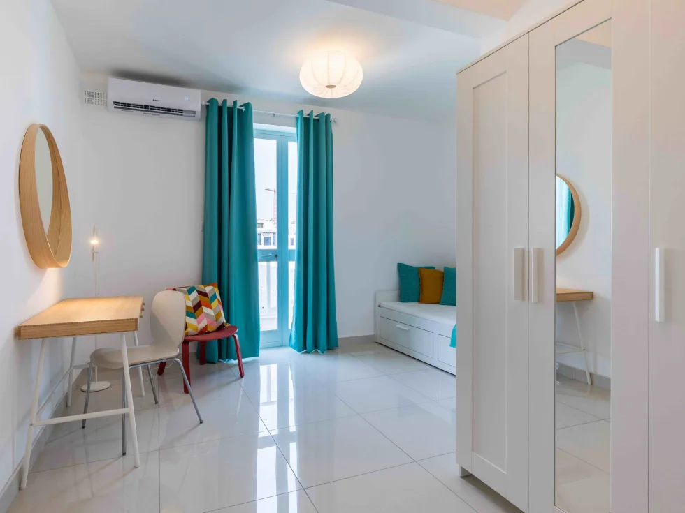 3 bed Apartment For Rent in Gzira, Gzira - thumb 5