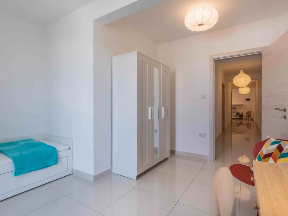 3 bed Apartment For Rent in Gzira, Gzira - thumb 6