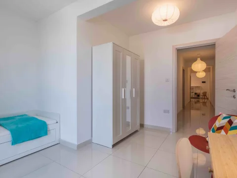 3 bed Apartment For Rent in Gzira, Gzira - thumb 6