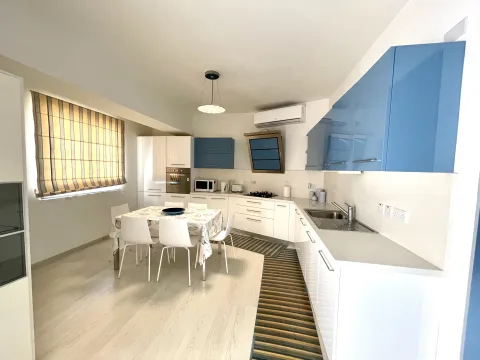 3 bed Apartment For Rent in Sliema, Sliema - thumb 4