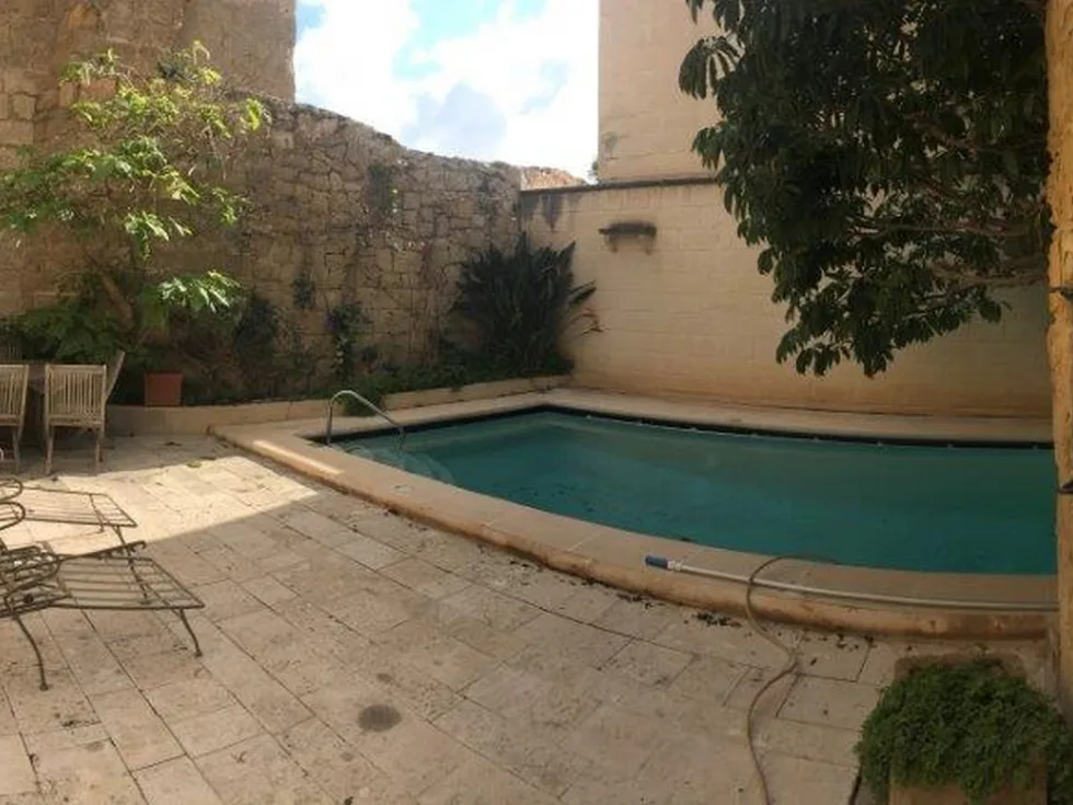 4 bed House of Character For Rent in Naxxar, Naxxar - thumb 1