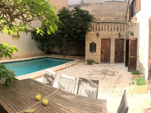 4 bed House of Character For Rent in Naxxar, Naxxar - thumb 2