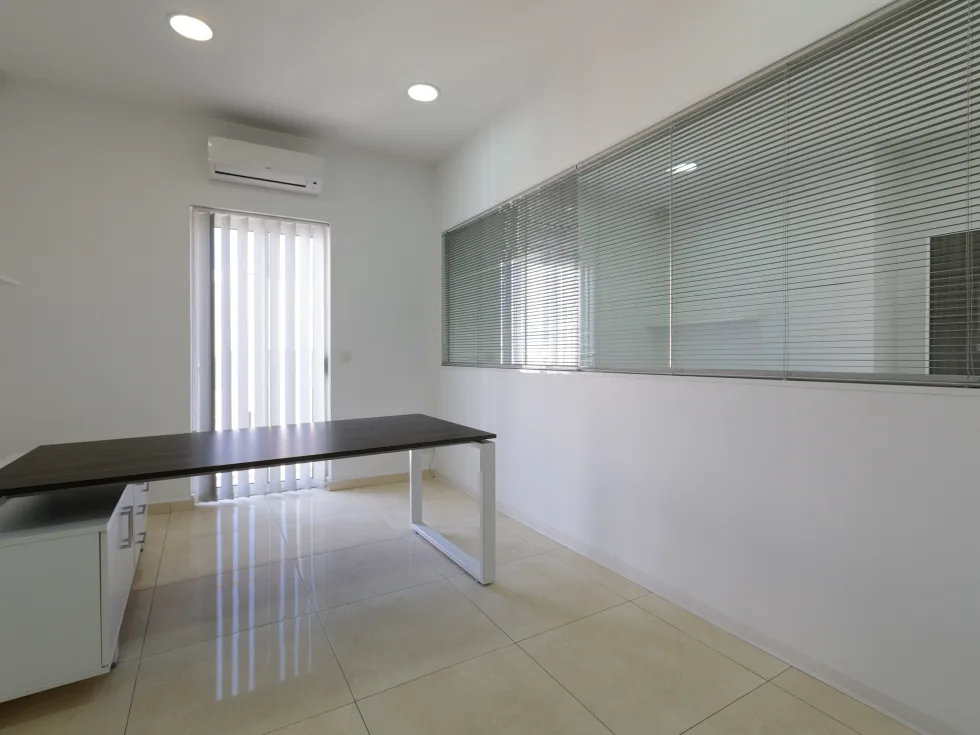 0 bed Office For Rent in Sliema, Sliema - thumb 5