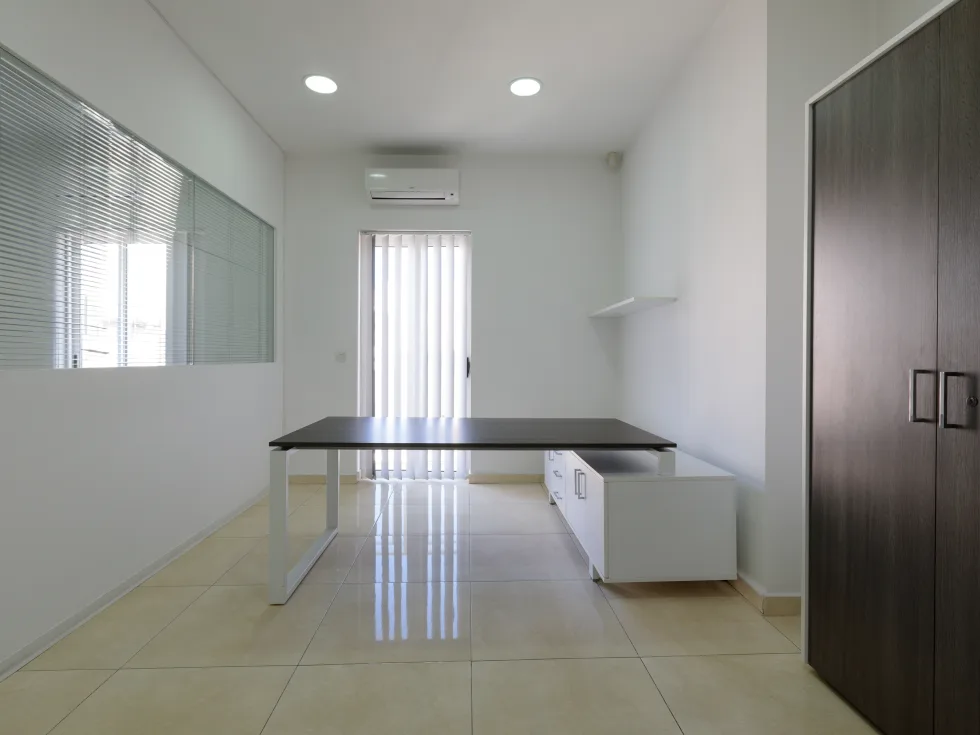 0 bed Office For Rent in Sliema, Sliema - thumb 6