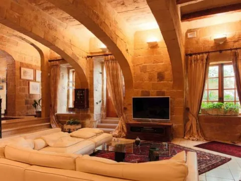 4 bed House of Character For Rent in Birkirkara, Birkirkara - thumb 1