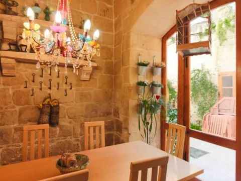 4 bed House of Character For Rent in Birkirkara, Birkirkara - thumb 3