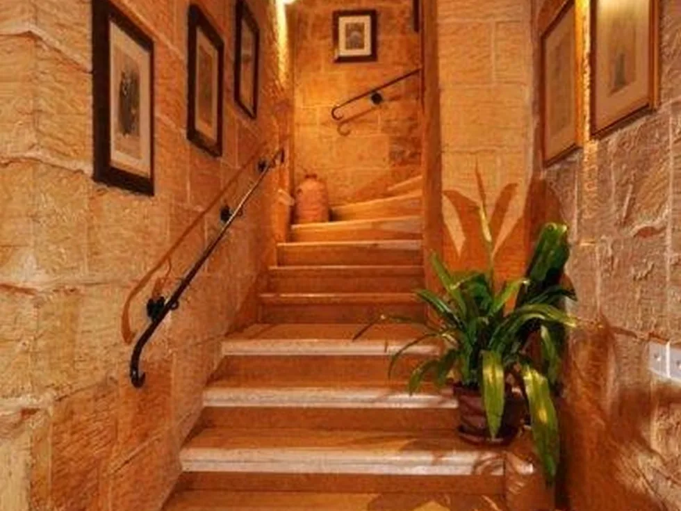 4 bed House of Character For Rent in Birkirkara, Birkirkara - thumb 7