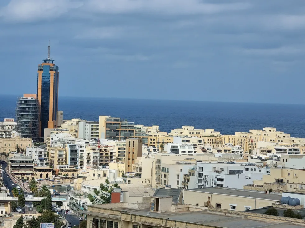 3 bed Apartment For Rent in St Julian's, St Julian's - thumb 1