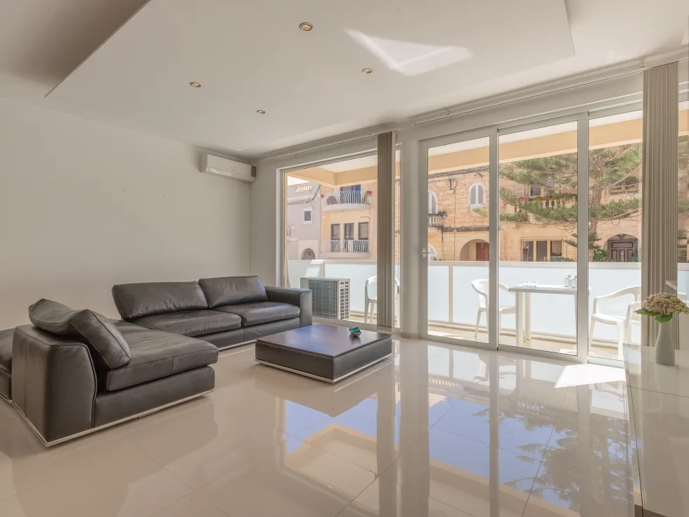 3 bed Apartment For Rent in Swieqi, Swieqi - thumb 2