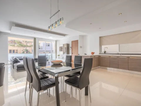 3 bed Apartment For Rent in Swieqi, Swieqi - thumb 4