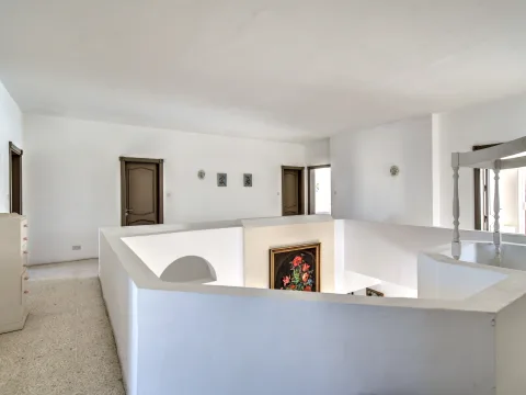 4 bed Villa For Rent in Ta' Xbiex, Ta' Xbiex - thumb 15