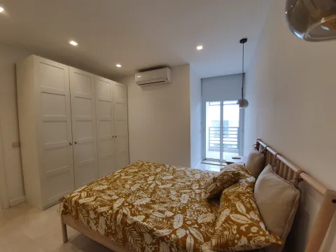 4 bed Apartment For Rent in Sliema, Sliema - thumb 14