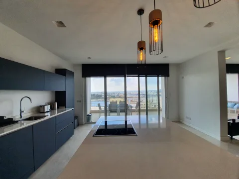 4 bed Apartment For Rent in Sliema, Sliema - thumb 8