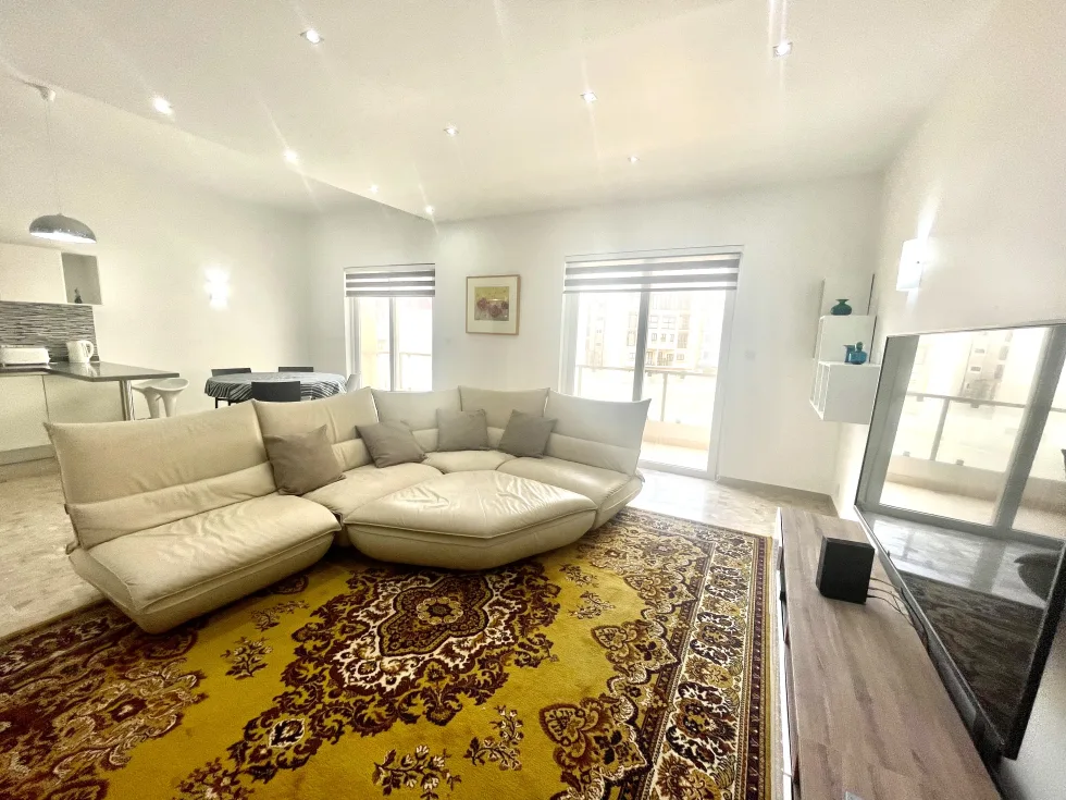 4 bed Apartment For Rent in Sliema, Sliema - thumb 1