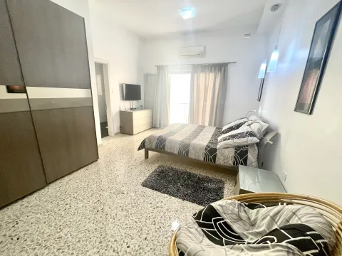 4 bed Apartment For Rent in Sliema, Sliema - thumb 10