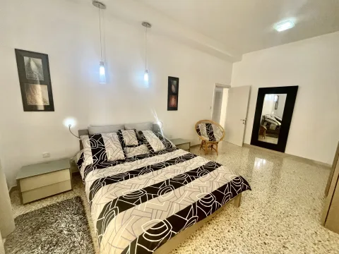 4 bed Apartment For Rent in Sliema, Sliema - thumb 9