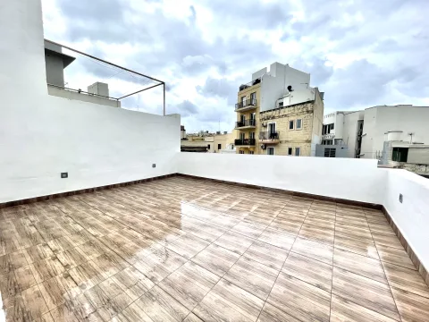 3 bed Town House For Rent in Gzira, Gzira - thumb 1