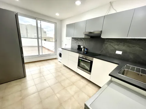 3 bed Town House For Rent in Gzira, Gzira - thumb 4