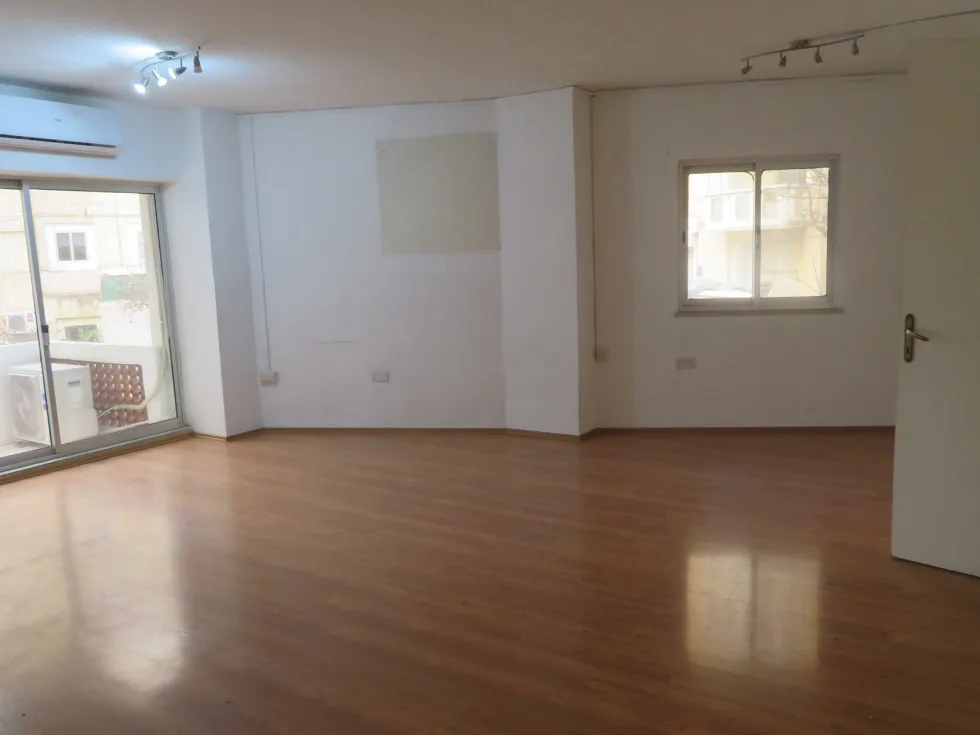 0 bed Office For Rent in Ta' Xbiex, Ta' Xbiex - thumb 1