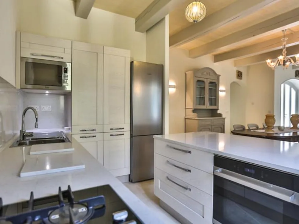 3 bed Town House For Rent in St Julian's, St Julian's - thumb 4