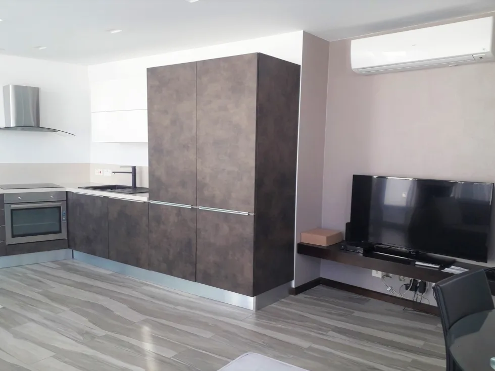 2 bed Penthouse For Rent in St Julian's, St Julian's - thumb 2