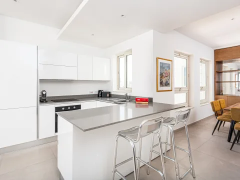 2 bed Apartment For Rent in Sliema, Sliema - thumb 4